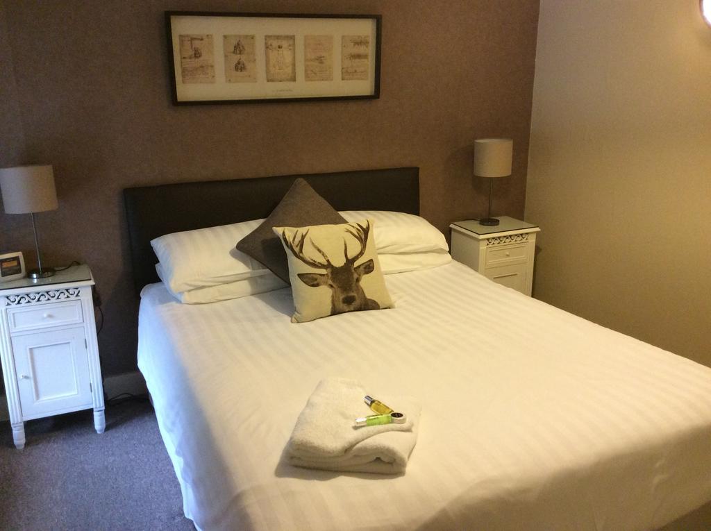 Hotel Hambro Arms Milton Abbas Zimmer foto